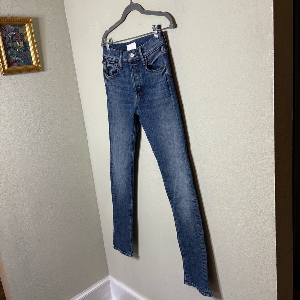 MOTHER The Proper Blue Straight Jeans with Classic Denim Wash (Truce) - Picture 2 of 8